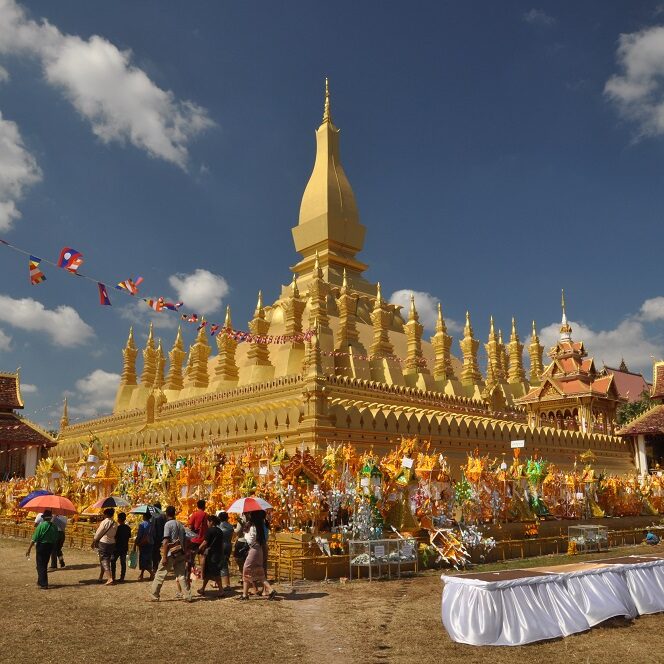 boun that luang festival (vientiane) - foto di andrea cassano