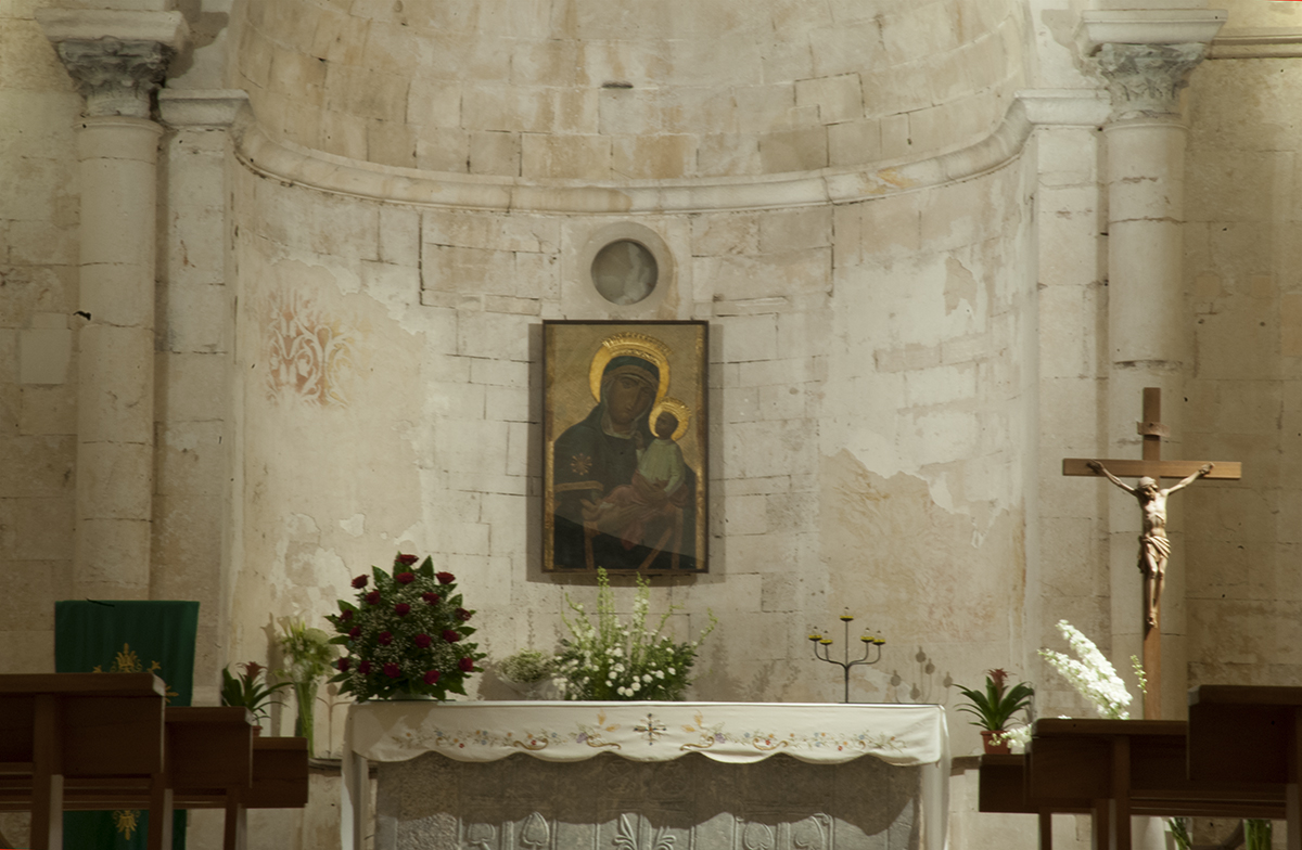 siponto: basilica di santa maria maggiore - foto di donato guerrini