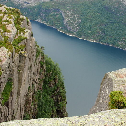 preikestolen, lysefjord - by donato guerrini